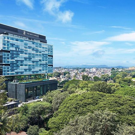The Ritz-Carlton, Pune Exteriör bild