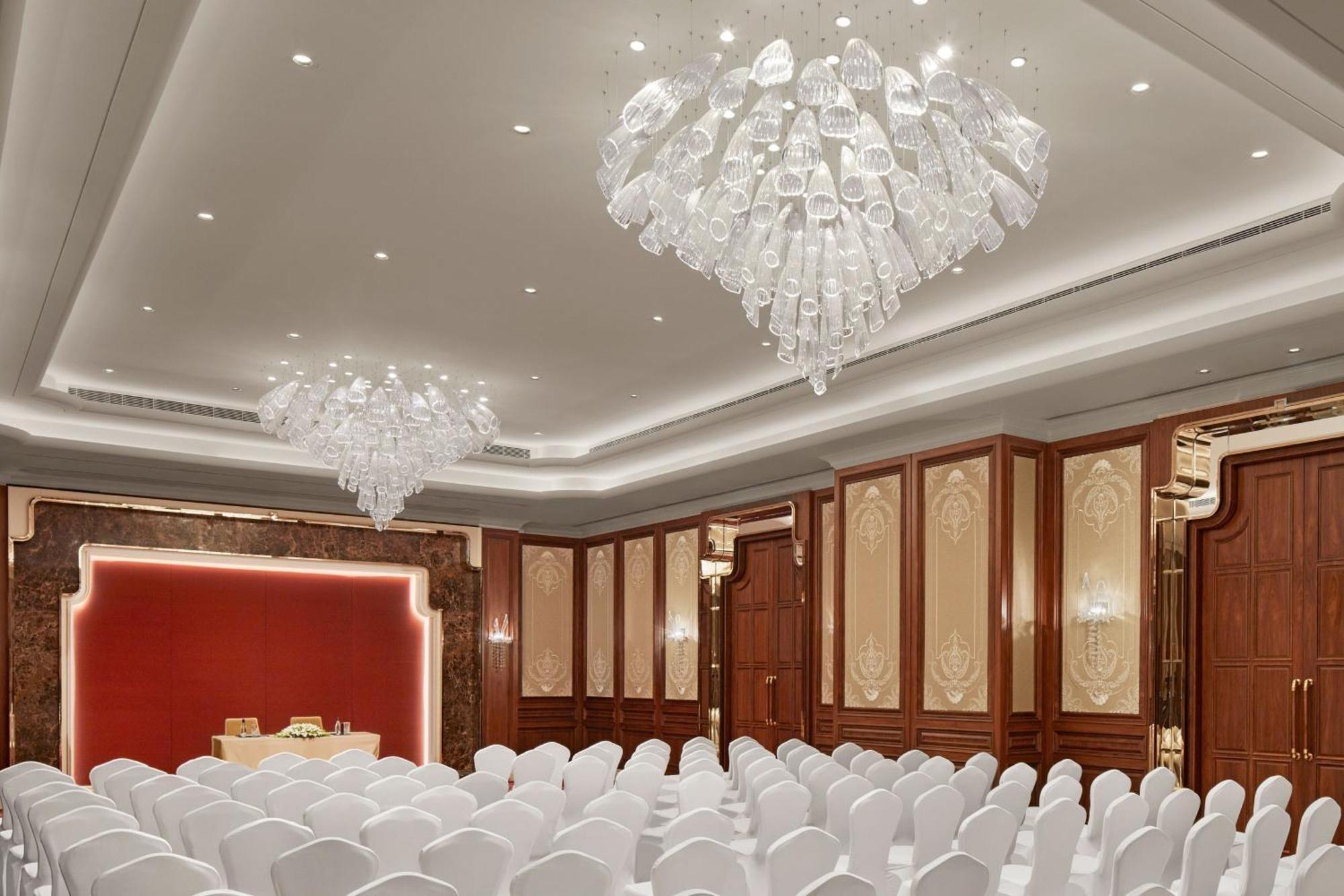 The Ritz-Carlton, Pune Exteriör bild