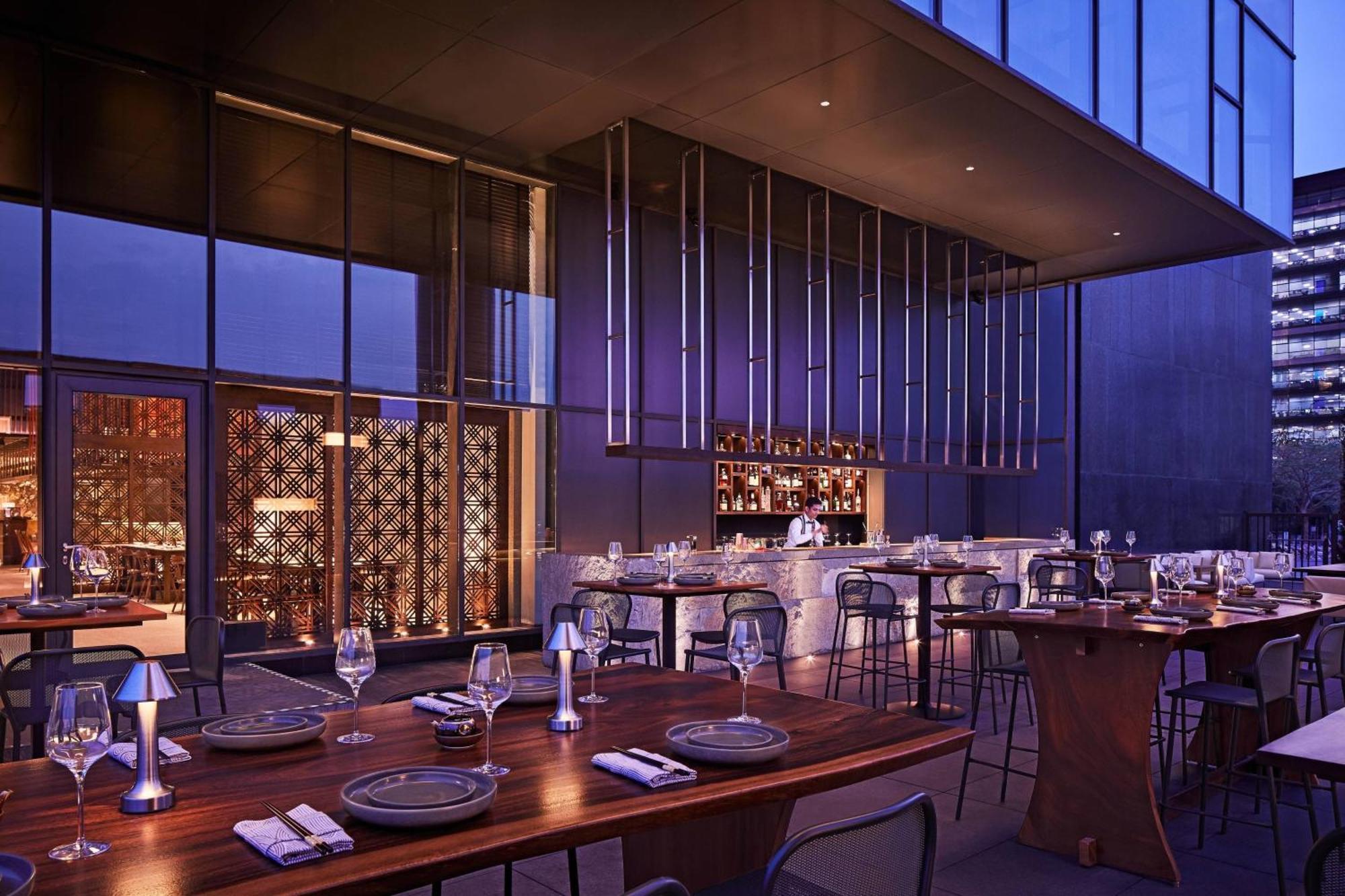 The Ritz-Carlton, Pune Exteriör bild